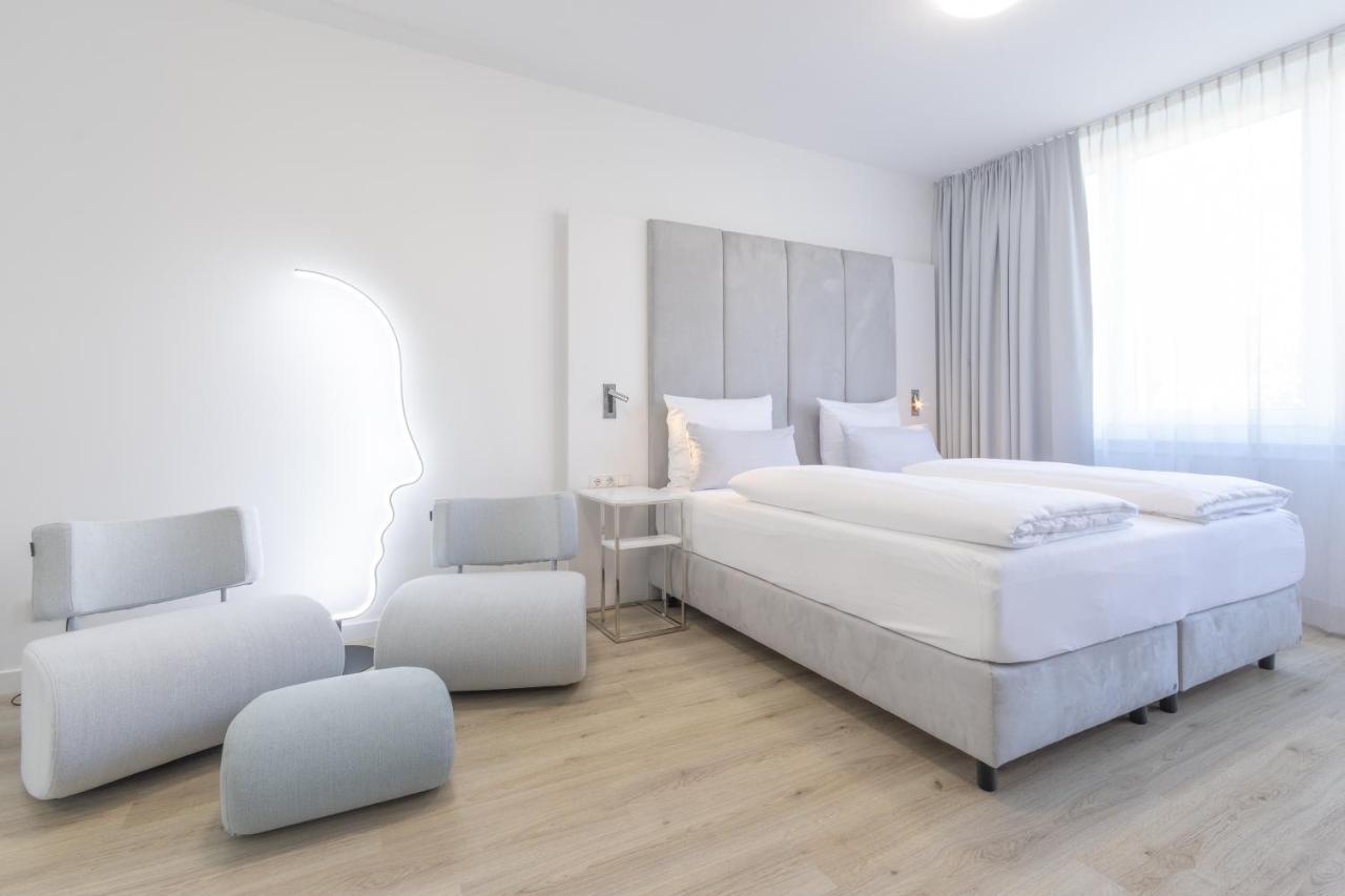 Zzzpace Smart-Hotel Bielefeld Zentrum מראה חיצוני תמונה